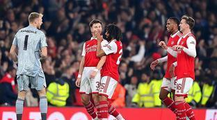 板凳表现碾 板凳表现碾